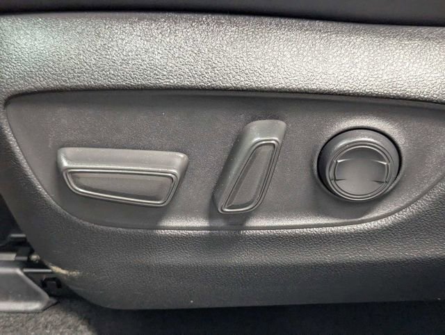 Used 2025 Toyota Highlander XSE image 12