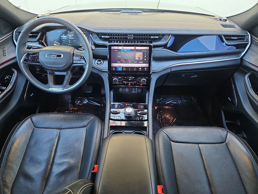 Used 2022 Jeep Grand Cherokee Overland image 18