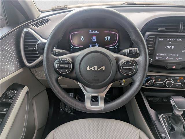 Used 2023 Kia Soul LX FWD image 14