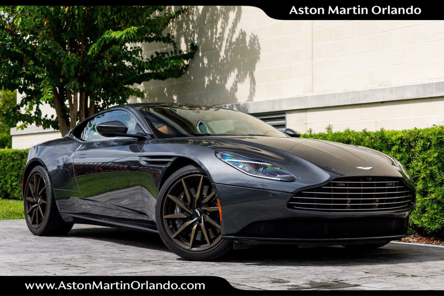 Used 2022 Aston Martin DB11 Coupe RWD image 13