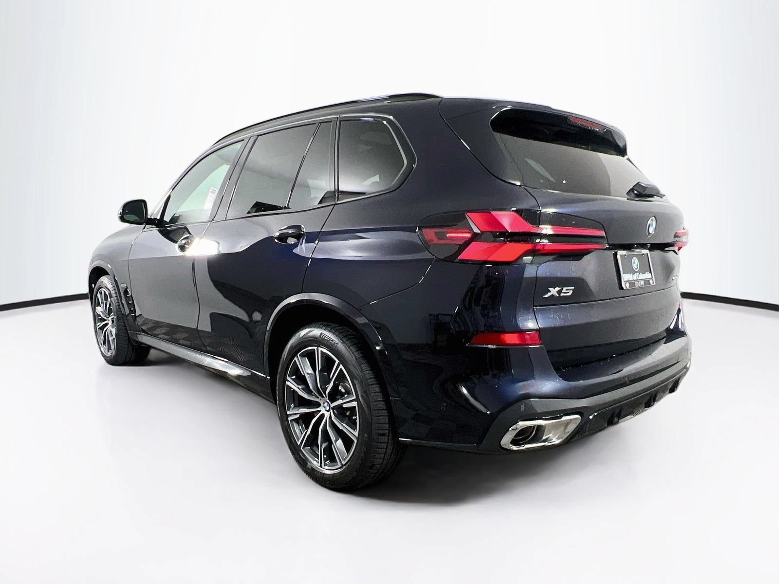 Used 2026 BMW X5 xDrive40i w/ M Sport Package AWD/4WD image 5