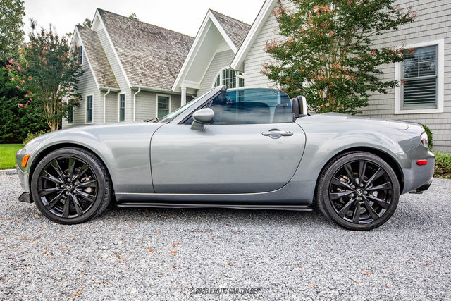 Used 2008 MAZDA MX-5 Miata Grand Touring w/ Premium Pkg RWD image 1