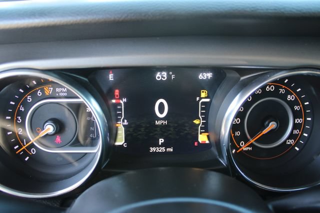 Used 2022 Jeep Gladiator Overland AWD/4WD image 26