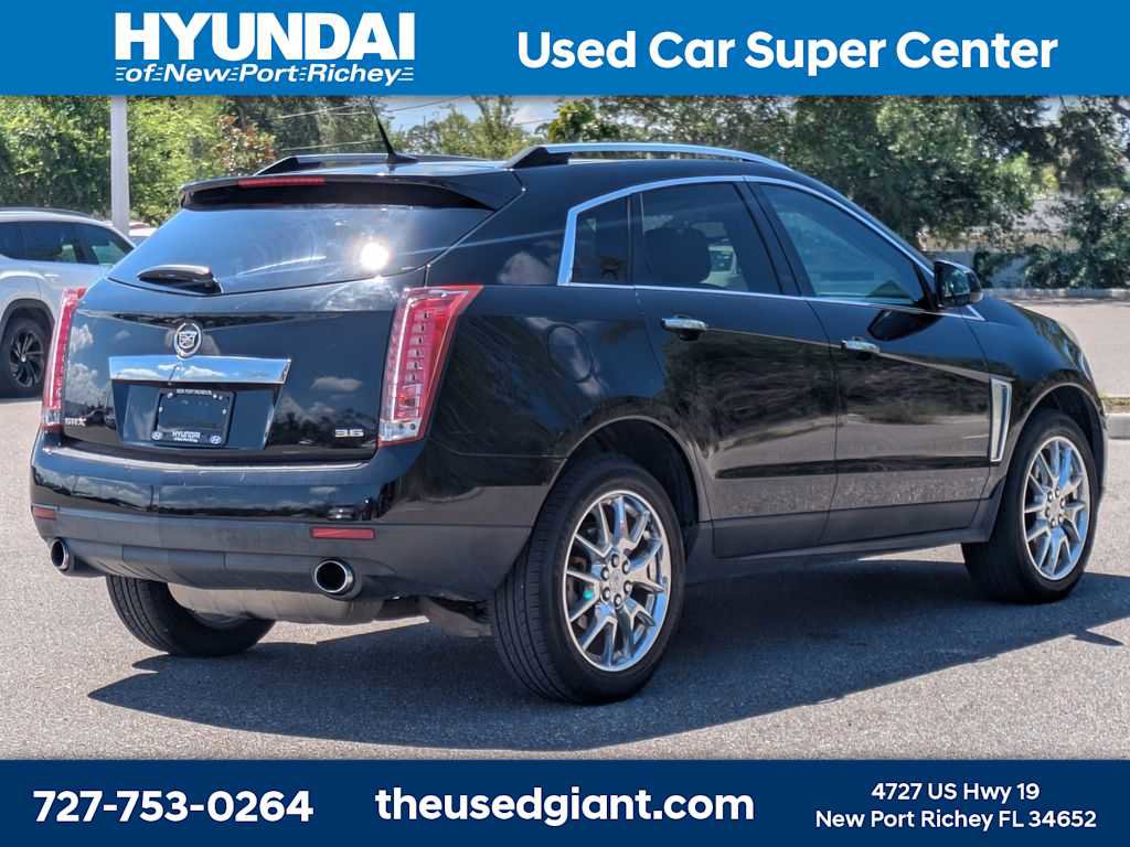 Used 2014 Cadillac SRX Luxury FWD image 5