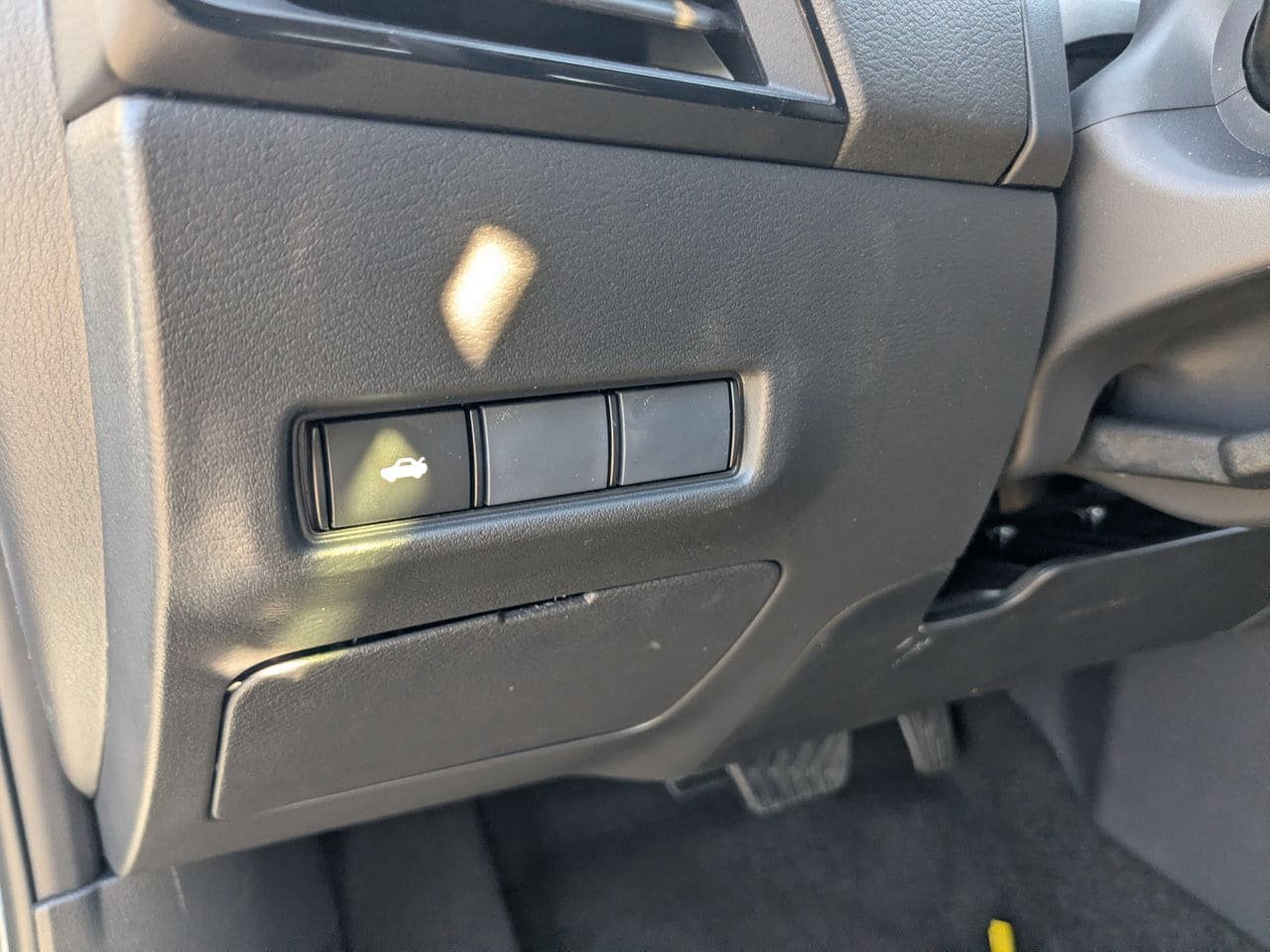 Certified 2026 Nissan Sentra SV w/ Floor Mat Package FWD image 9