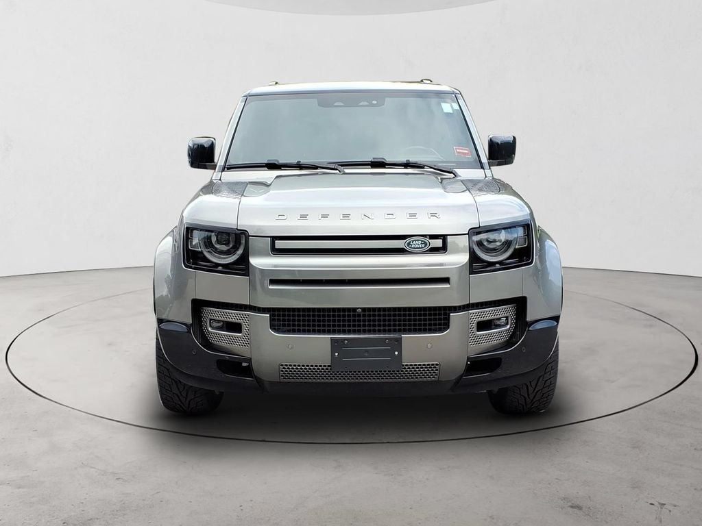 Used 2024 Land Rover Defender 130 X-Dynamic SE AWD/4WD image 2
