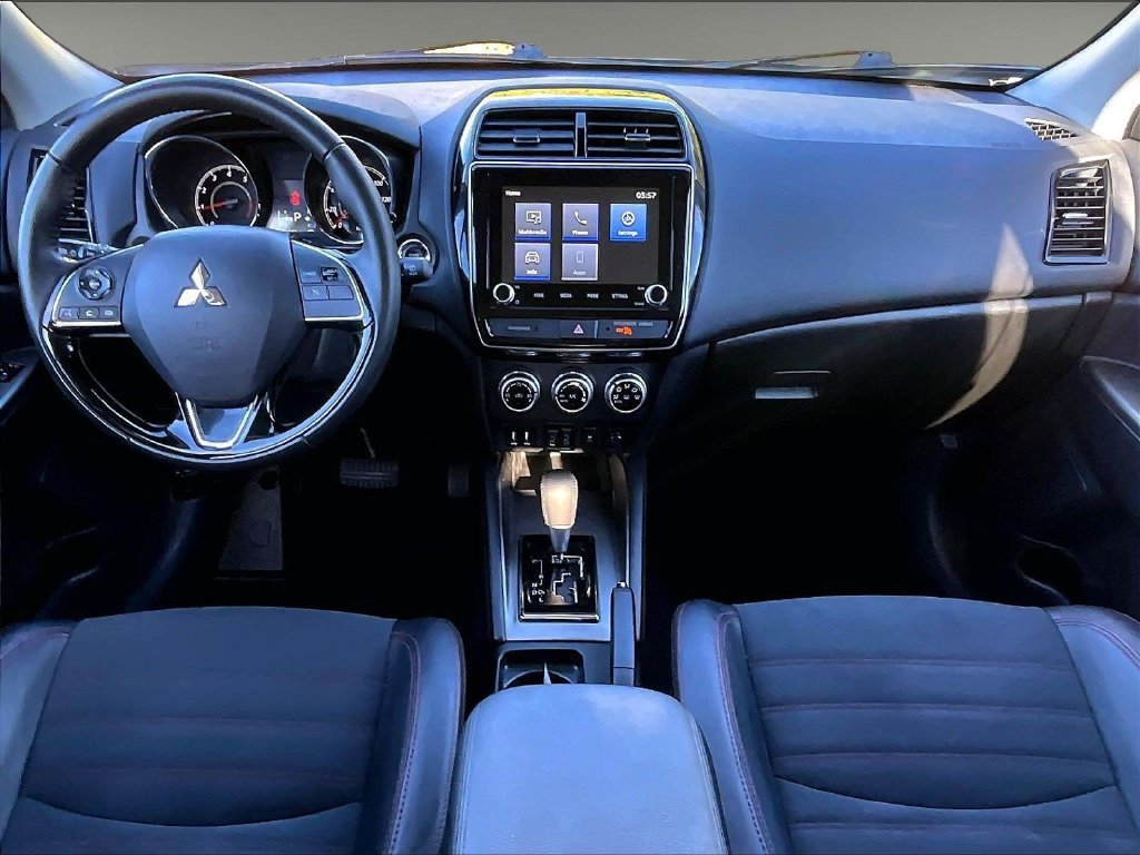 Used 2025 Mitsubishi Outlander Sport SE AWD/4WD image 21