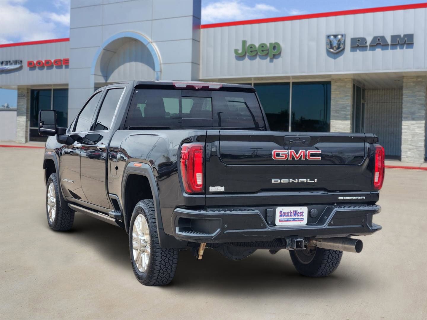 Used 2021 GMC Sierra 2500 Denali w/ Denali Ultimate Package image 4