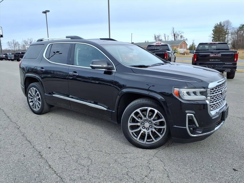 Used 2021 GMC Acadia Denali w/ Denali Technology Package image 2