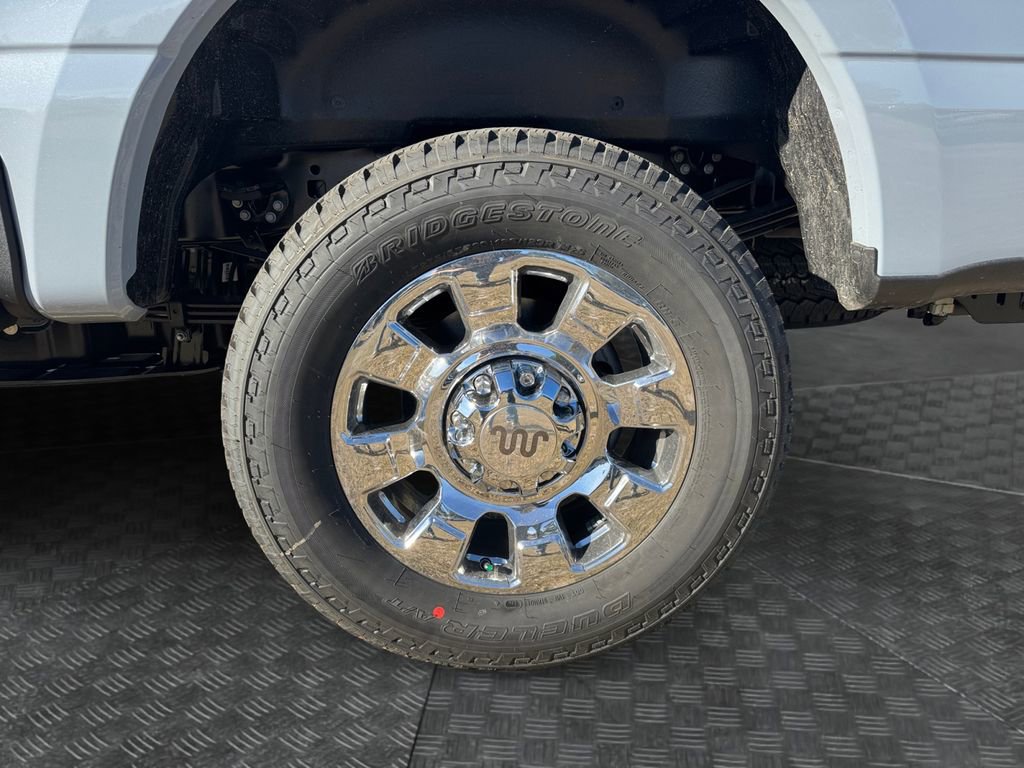 New 2026 Ford F350 King Ranch w/ Chrome Package image 17