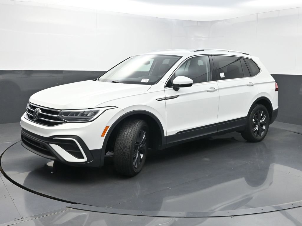 Used 2024 Volkswagen Tiguan SE image 20