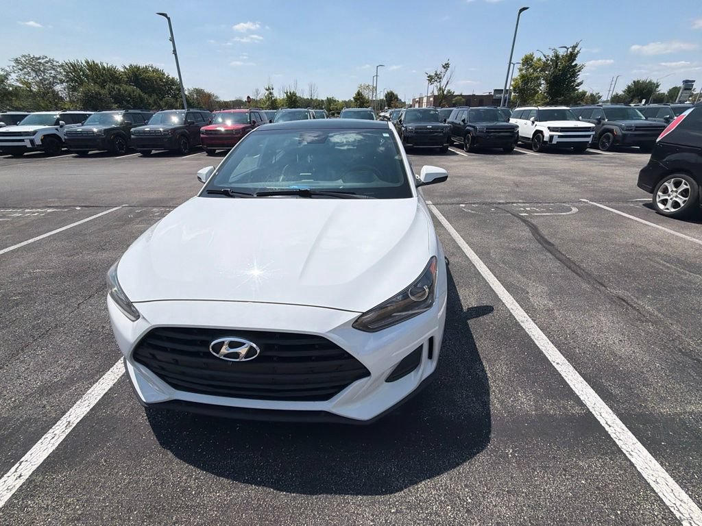 Used 2019 Hyundai Veloster 2.0 Premium FWD image 2