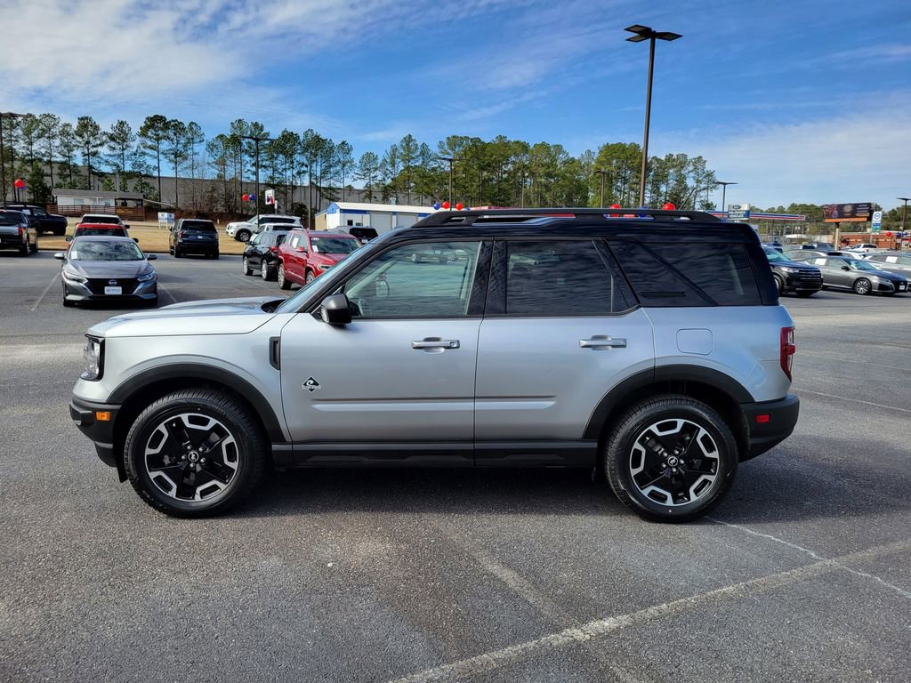 Certified 2022 Ford Bronco Sport Outer Banks w/ Tech Package image 2
