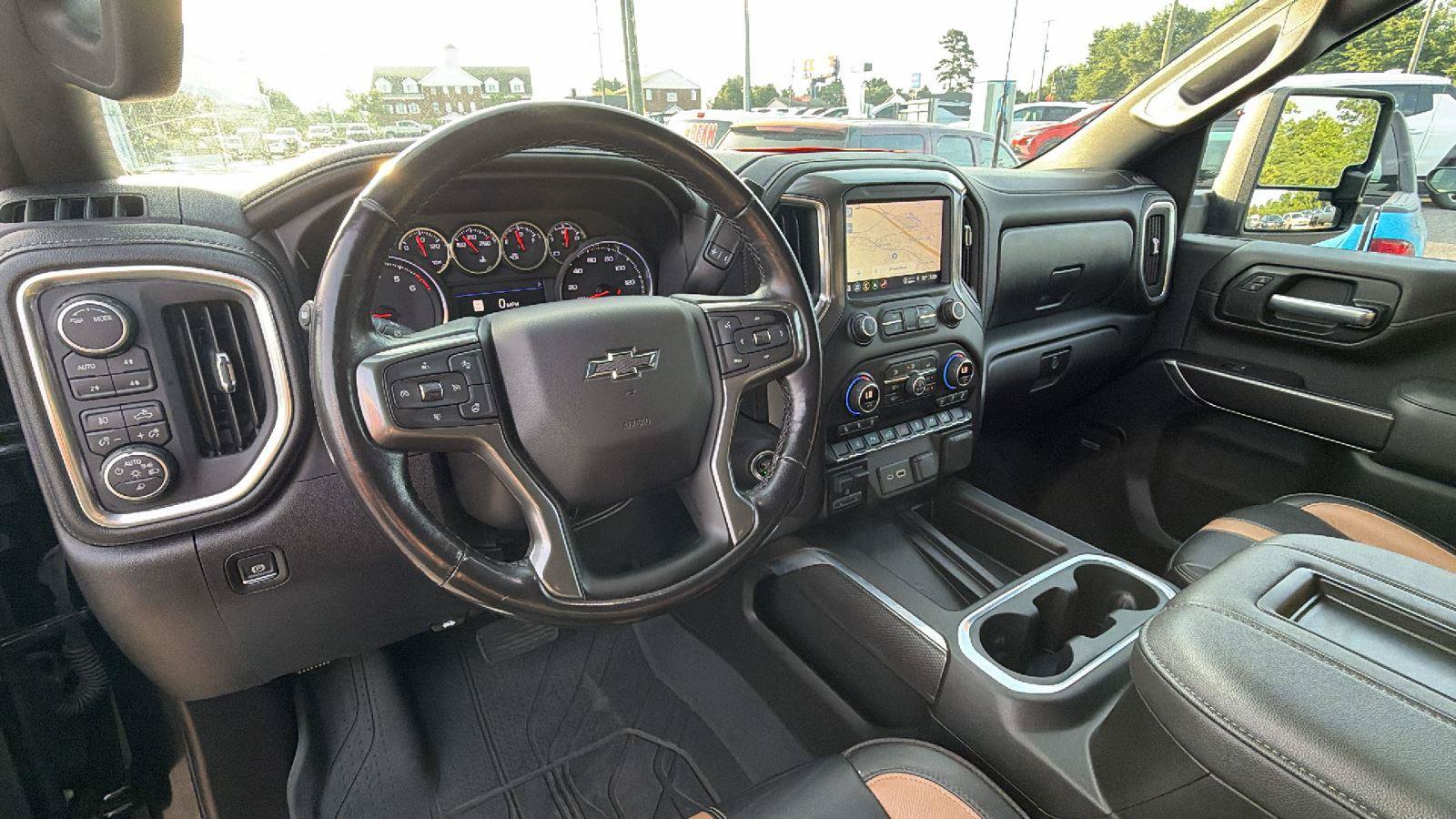 Used 2021 Chevrolet Silverado 2500 LTZ w/ Carhartt Edition AWD/4WD image 4