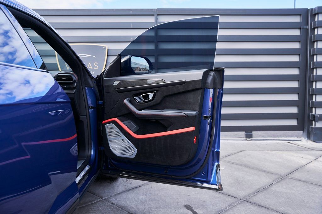 Used 2024 Lamborghini Urus Performante image 29