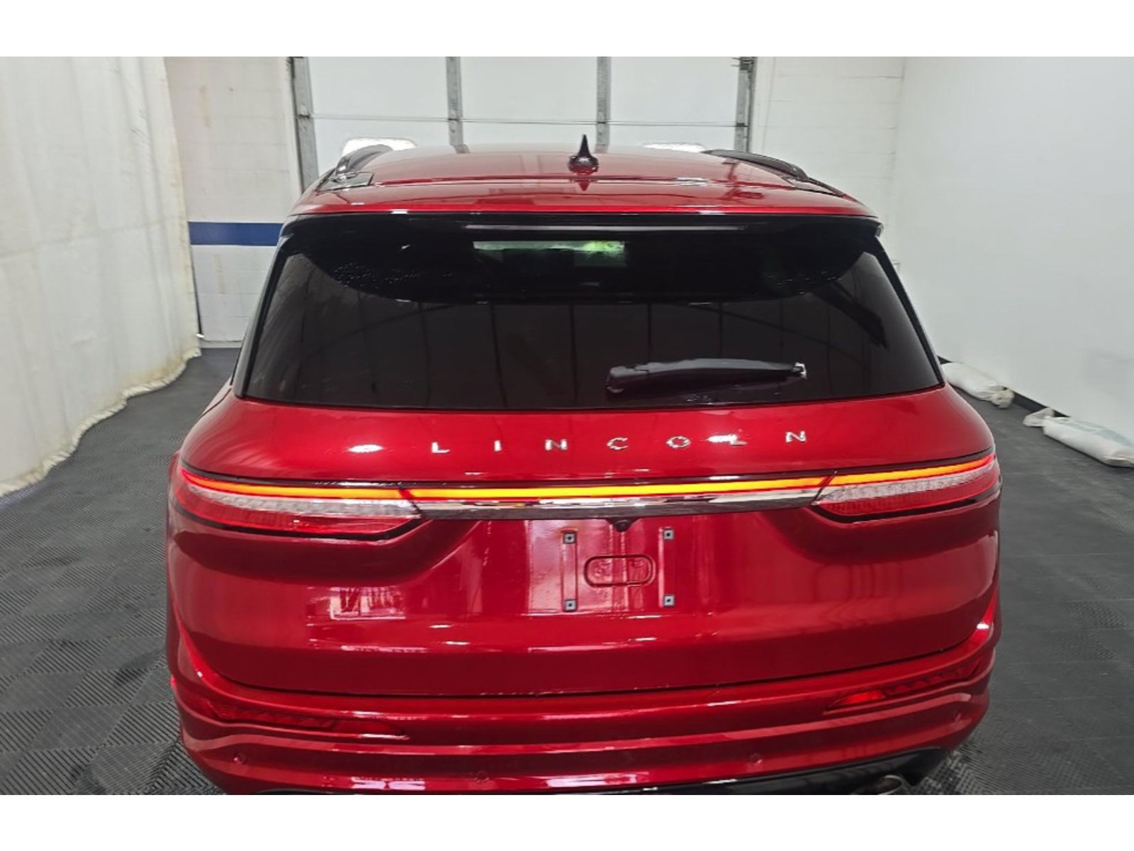 Used 2024 Lincoln Corsair Reserve w/ Jet Appearance Package AWD/4WD image 5