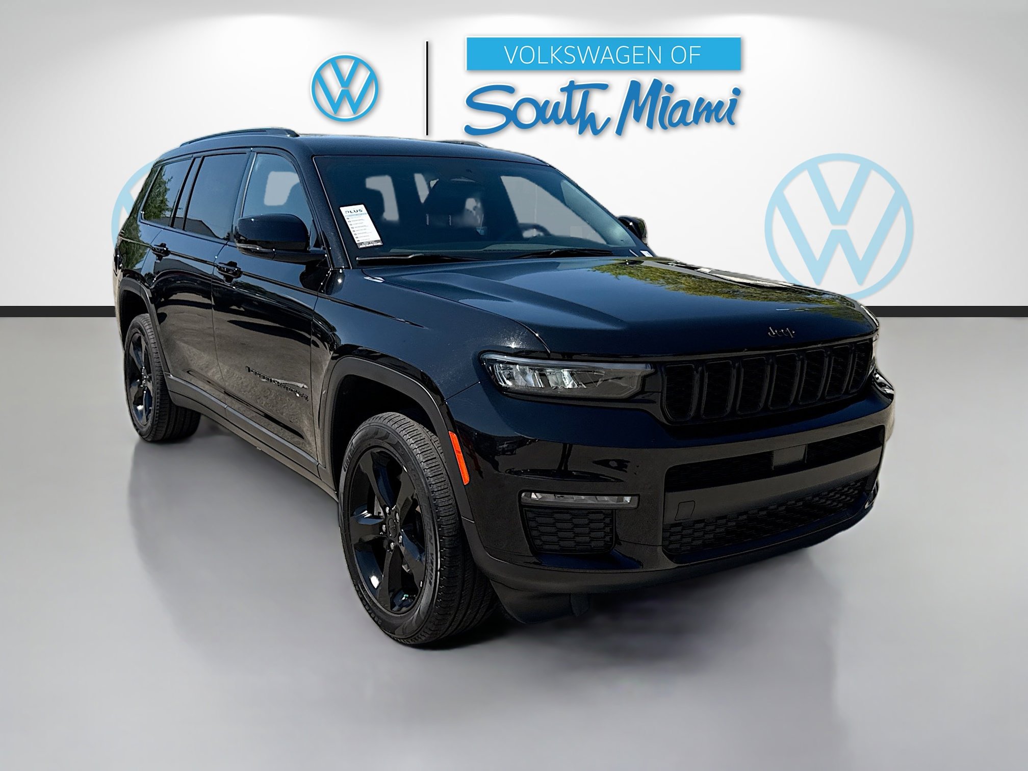 Used 2025 Jeep Grand Cherokee L Limited w/ Black Appearance Package image 1