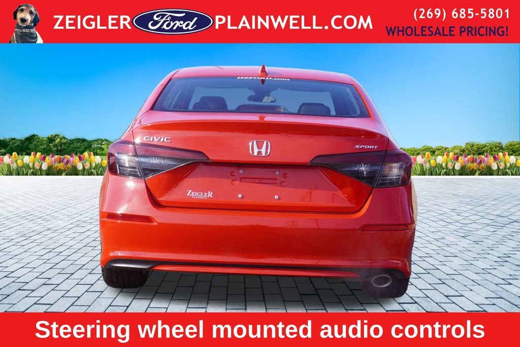 Used 2025 Honda Civic Sport image 4