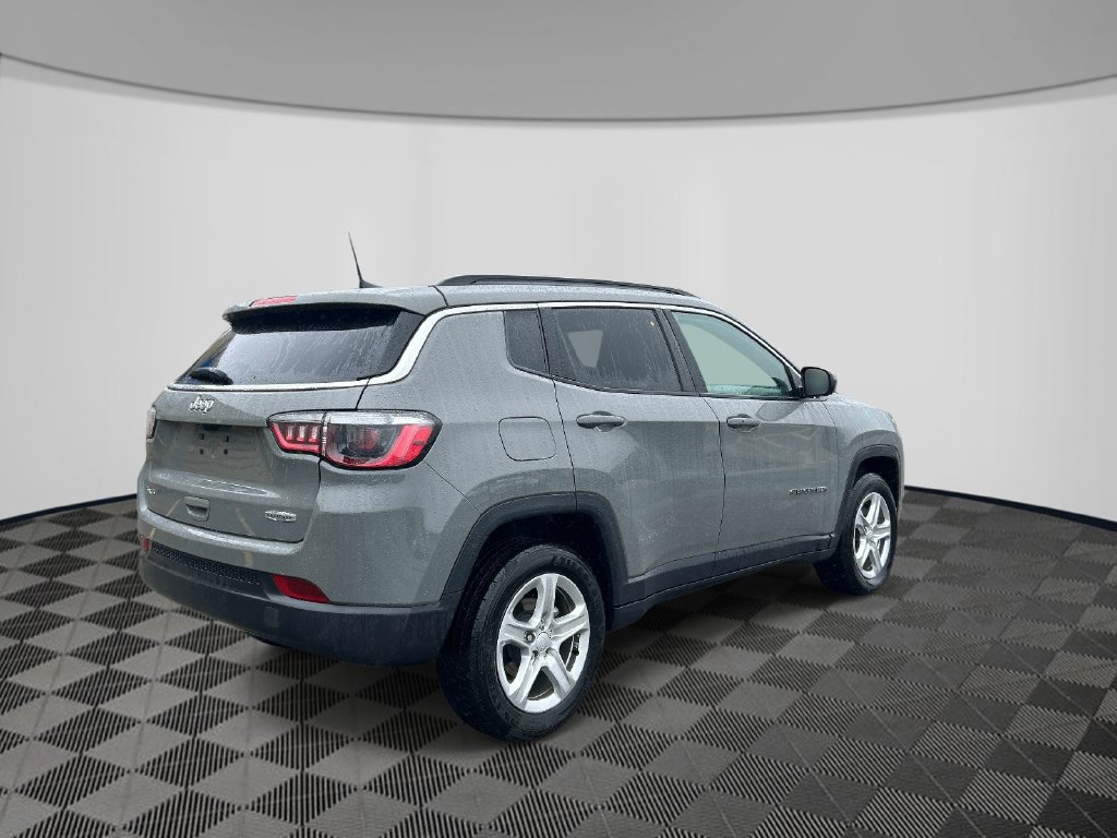 Certified 2023 Jeep Compass Latitude w/ Convenience Group AWD/4WD image 5