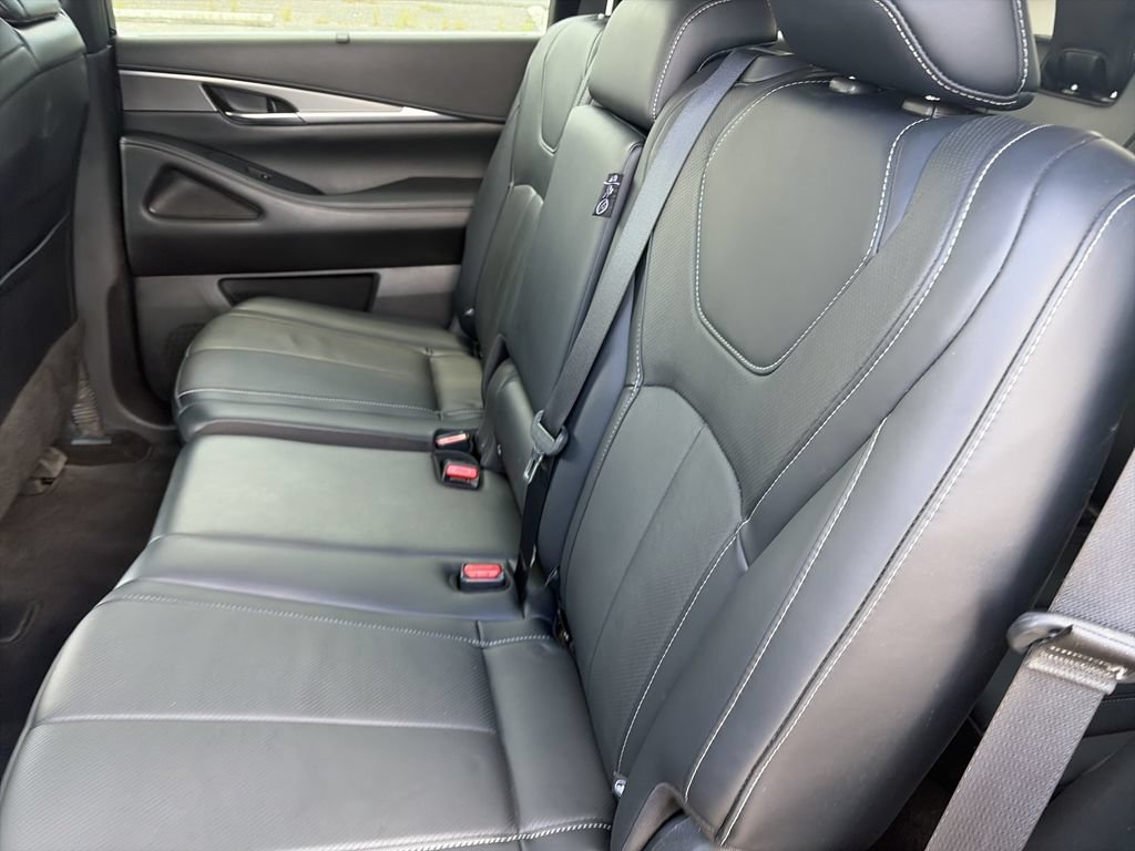 Used 2023 INFINITI QX60 Luxe w/ Cargo Package FWD image 26
