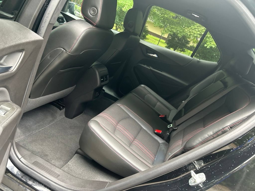 Used 2024 Chevrolet Equinox RS FWD image 28