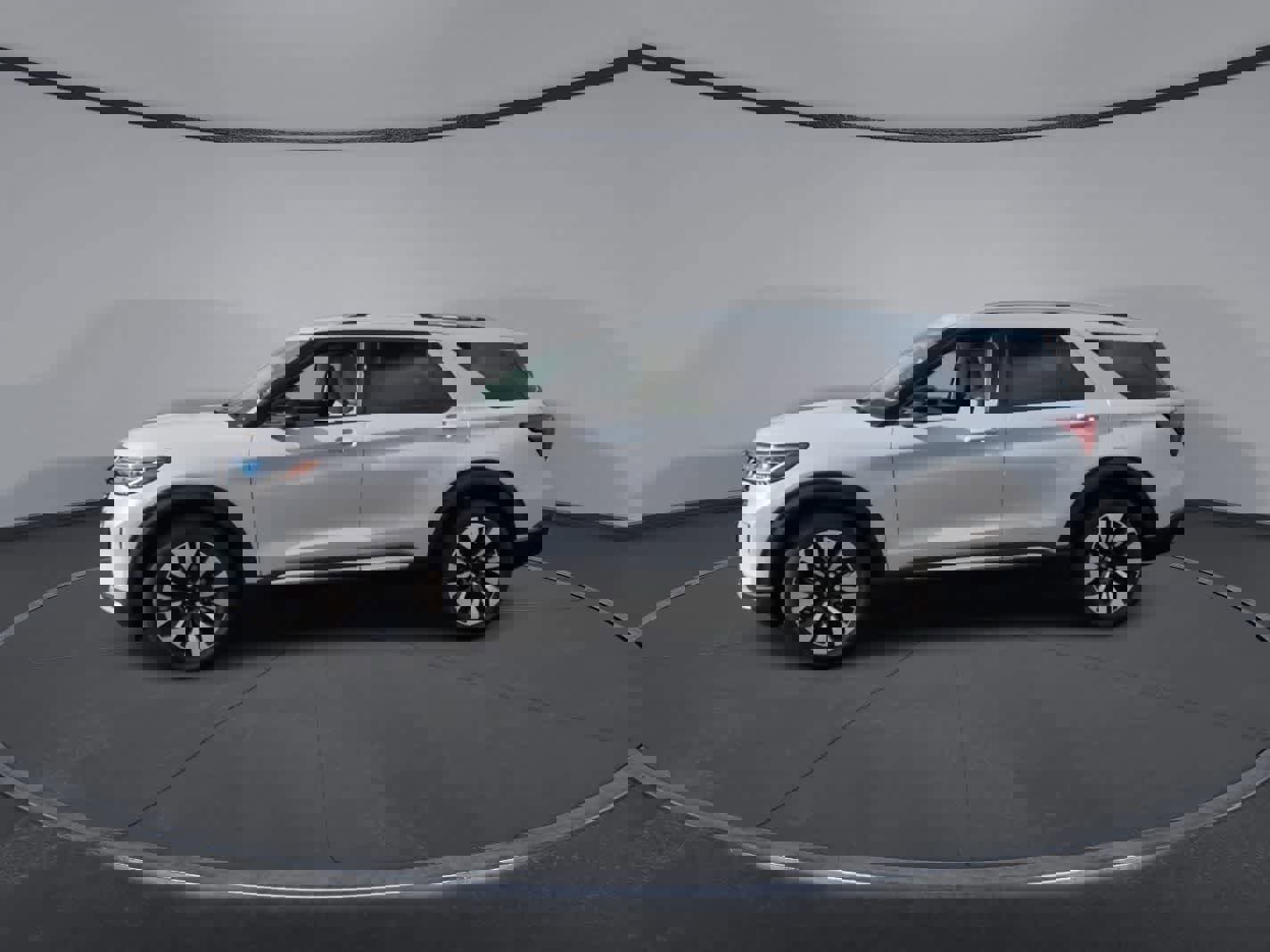 Used 2026 Ford Explorer Platinum w/ LUX Leather Package image 4