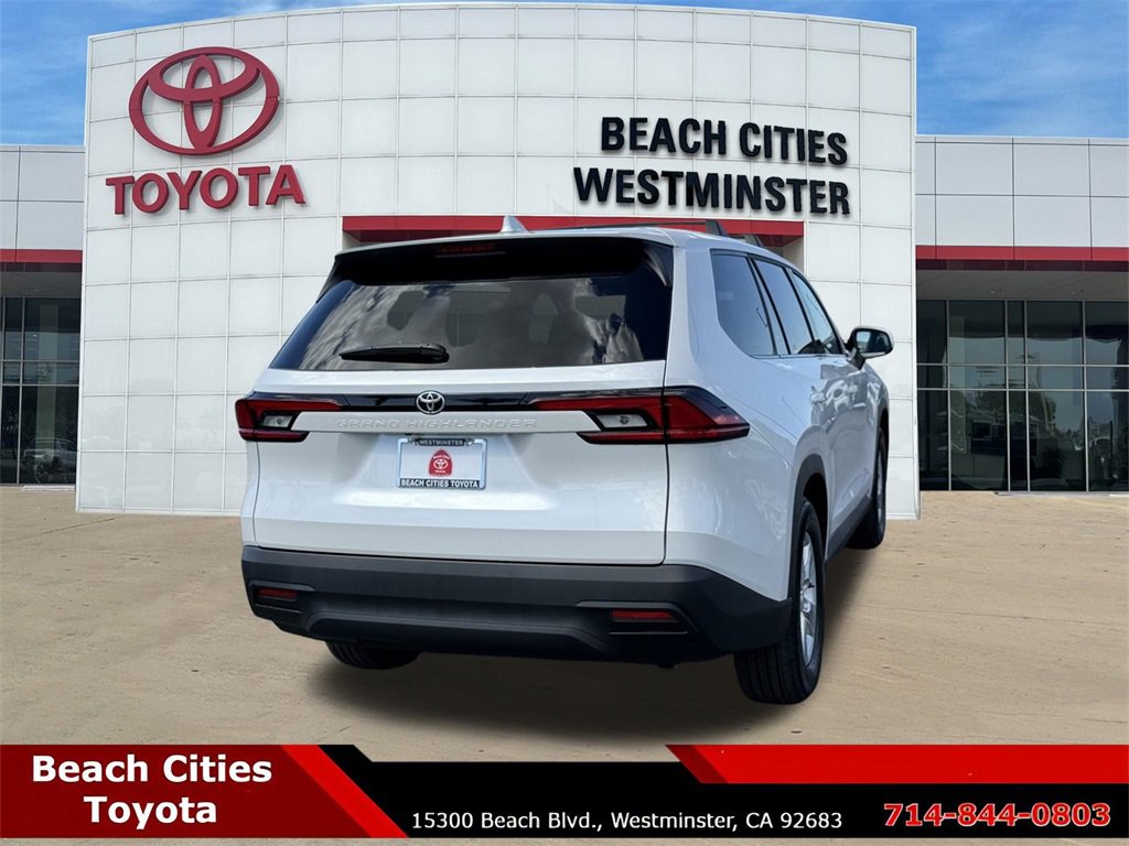 New 2026 Toyota Grand Highlander LE image 11