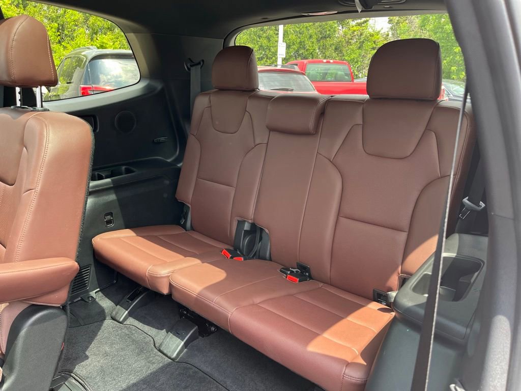 Certified 2025 Kia Telluride SX w/ SX Captain's Chair Package AWD/4WD image 30