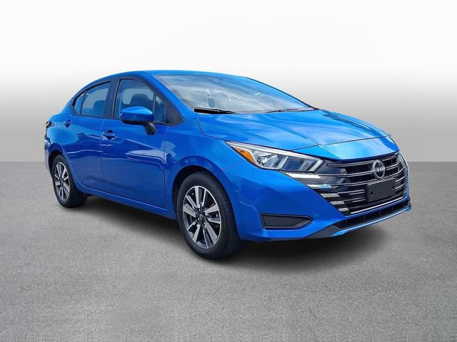 Used 2024 Nissan Versa SV FWD image 3