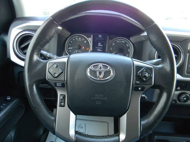 Used 2017 Toyota Tacoma SR5 AWD/4WD image 13