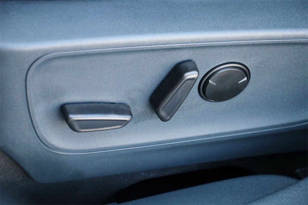 New 2025 Ford Maverick XLT w/ XLT Luxury Package image 15