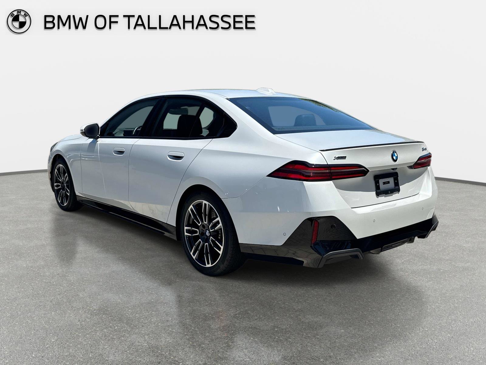 Used 2024 BMW 540i xDrive w/ Premium Package AWD/4WD image 7