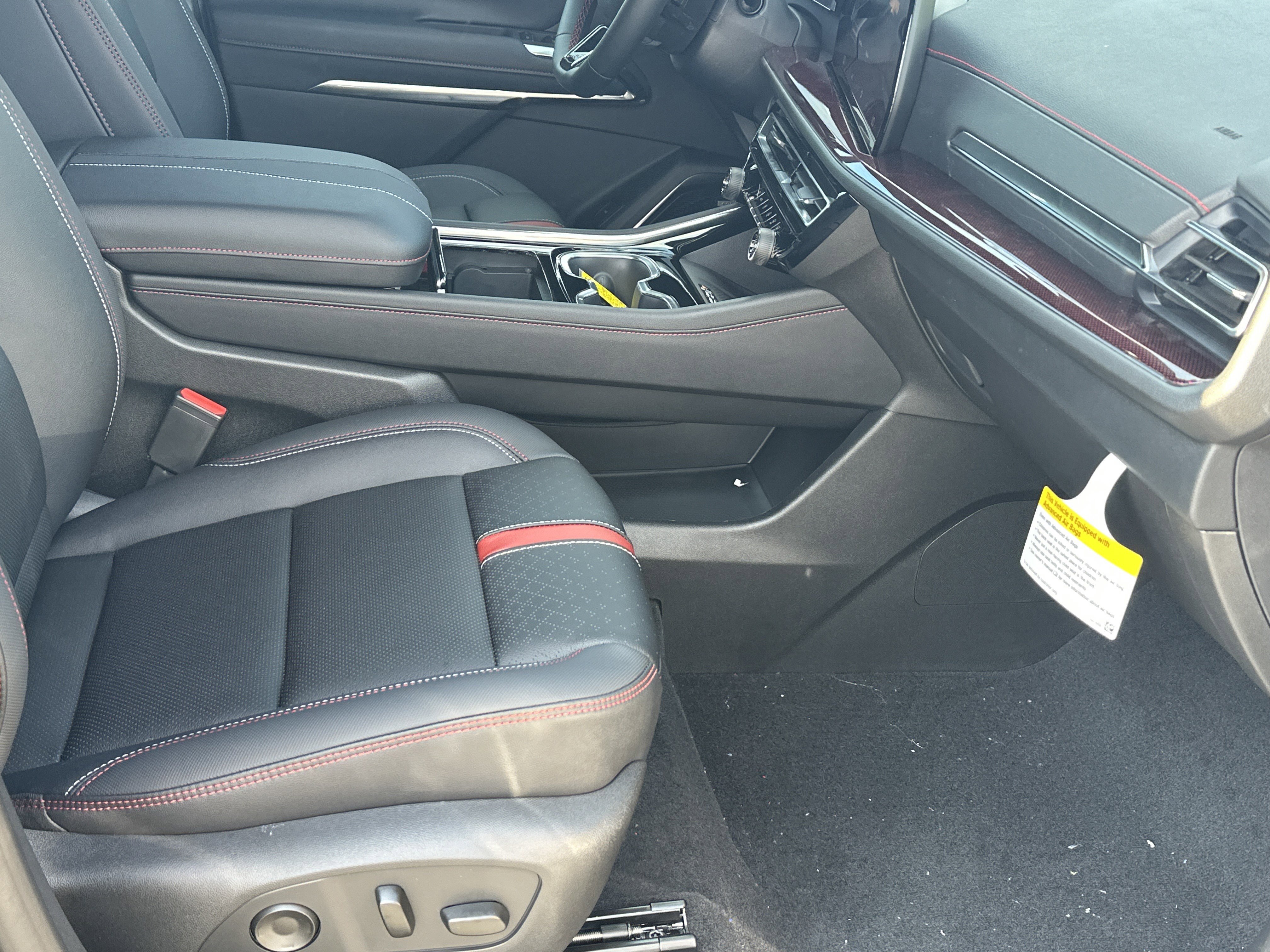 New 2026 Chevrolet Traverse RS image 15