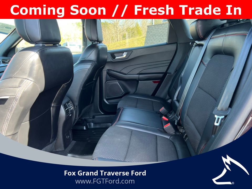 Certified 2023 Ford Escape ST-Line Select w/ Tech Pack #2 AWD/4WD image 5