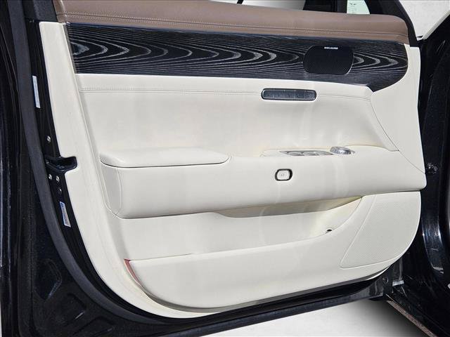 Used 2023 Genesis G90 3.5T AWD/4WD image 10