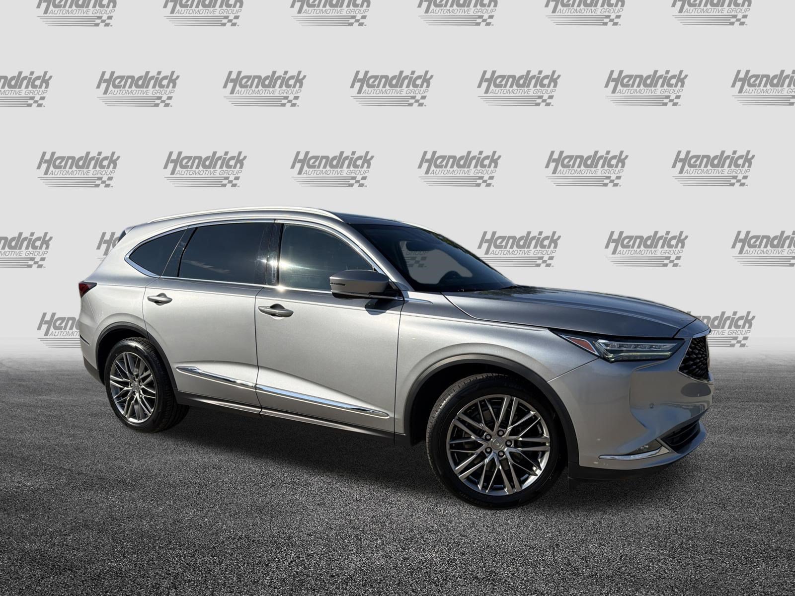 Used 2024 Acura MDX SH-AWD w/ Advance Package image 2