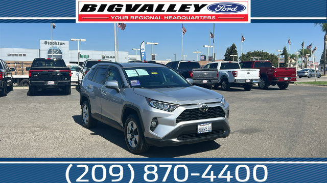Used 2020 Toyota RAV4 XLE w/ All Weather Liner Package AWD/4WD image 1