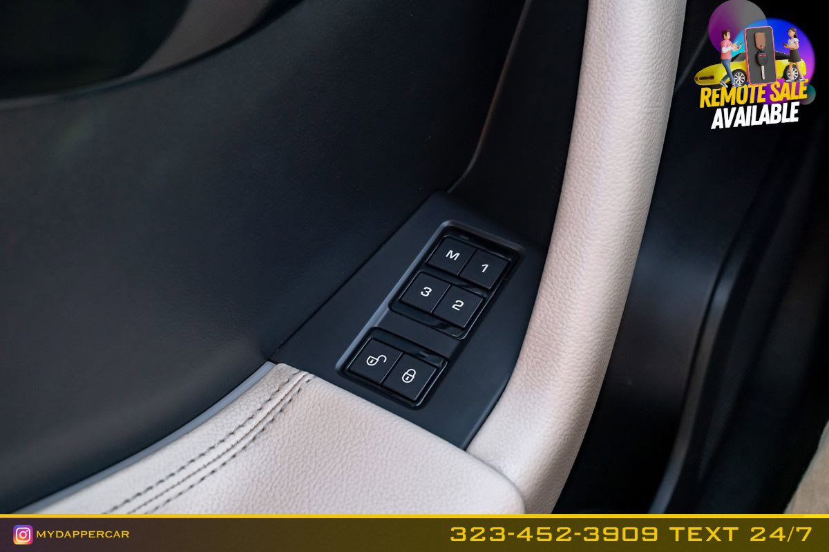 Used 2020 Jaguar F-PACE Premium image 29