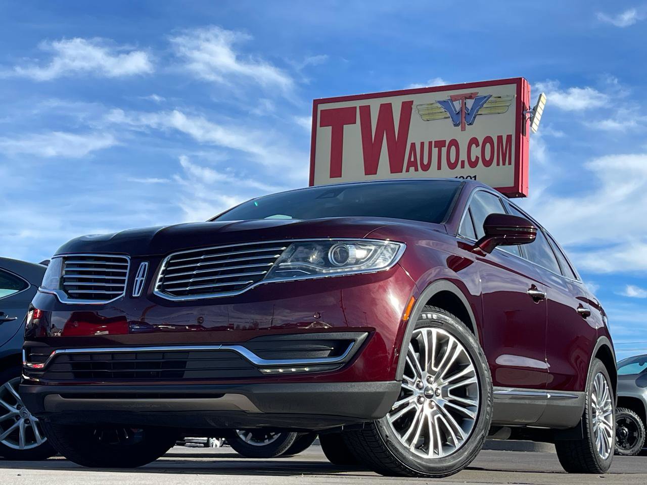 Used 2017 Lincoln MKX Reserve AWD/4WD image 1