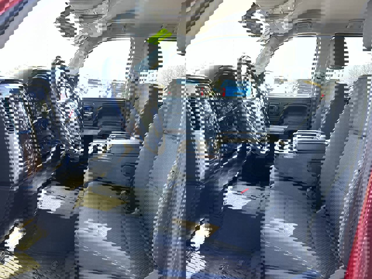 Used 2018 Chevrolet Silverado 1500 LT w/ All Star Edition image 22