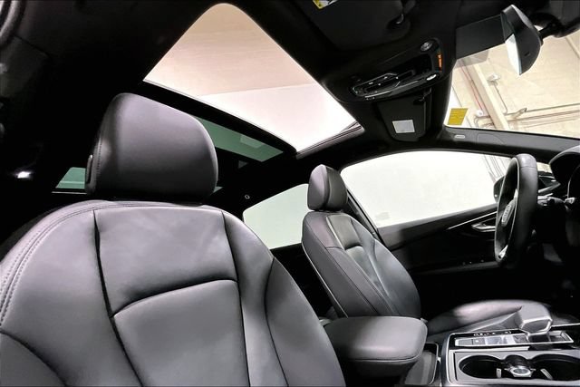 Used 2023 Audi Q7 2.0T Premium Plus w/ Premium Plus Package AWD/4WD image 11
