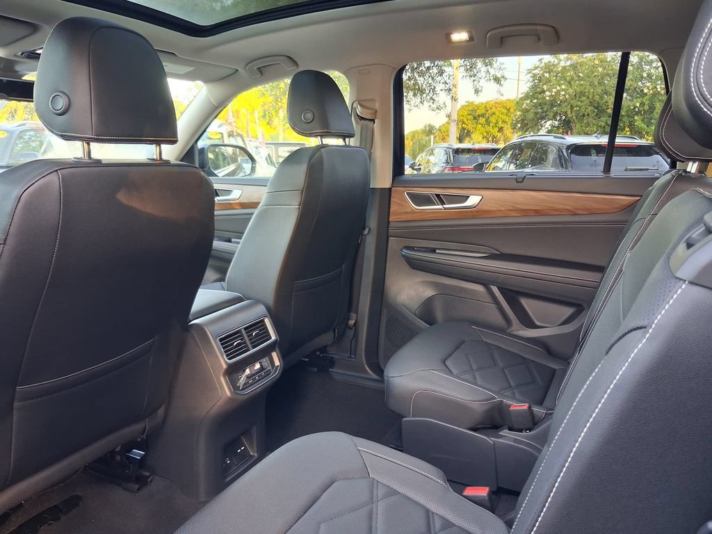 New 2026 Volkswagen Atlas SE FWD image 5