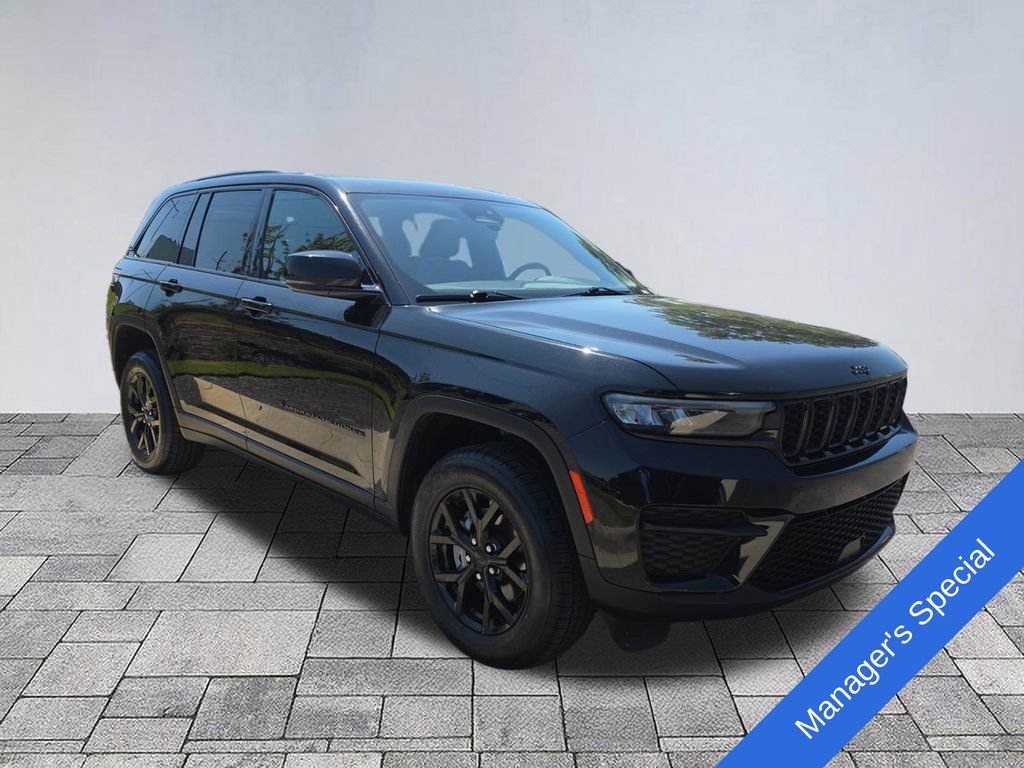 Used 2024 Jeep Grand Cherokee Altitude