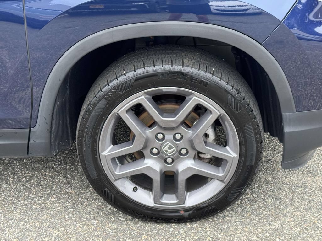 Used 2023 Honda Passport EX-L image 6