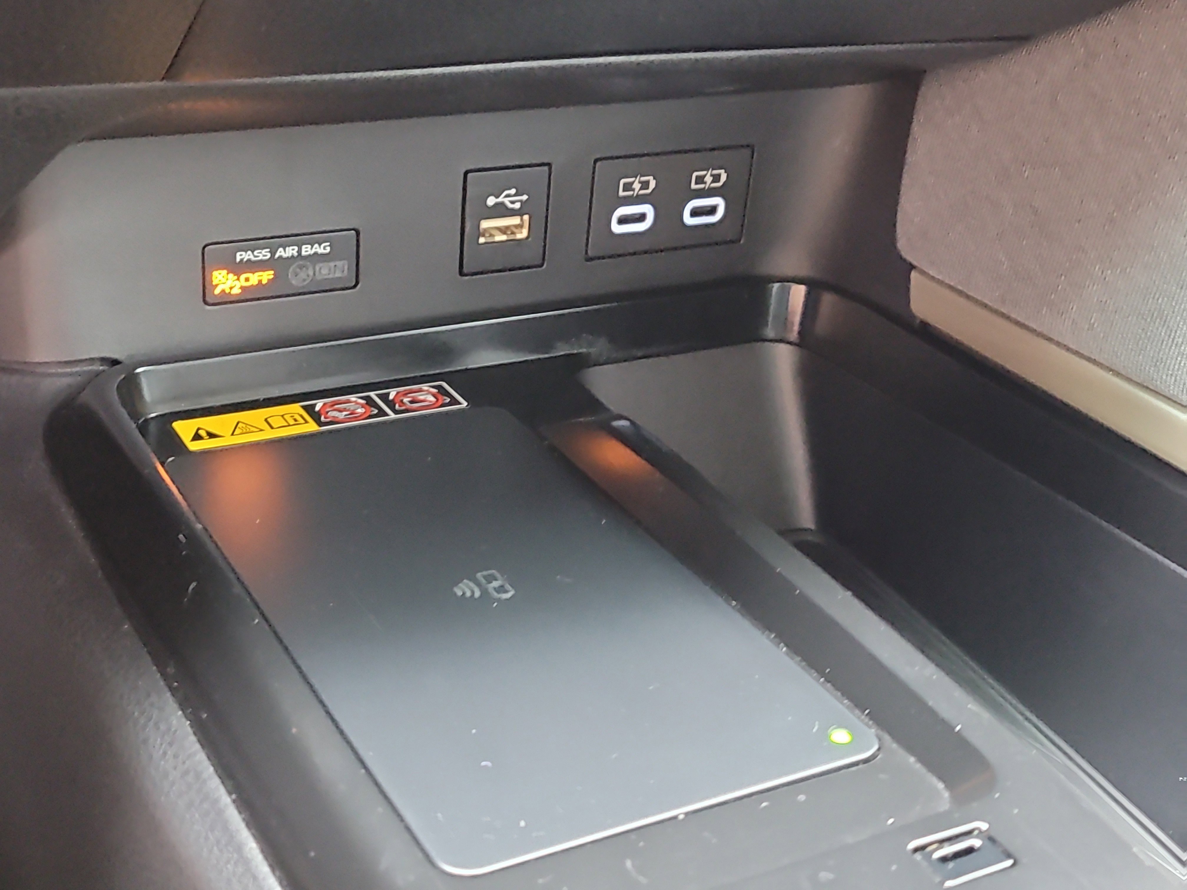 Used 2025 Toyota Camry LE image 24