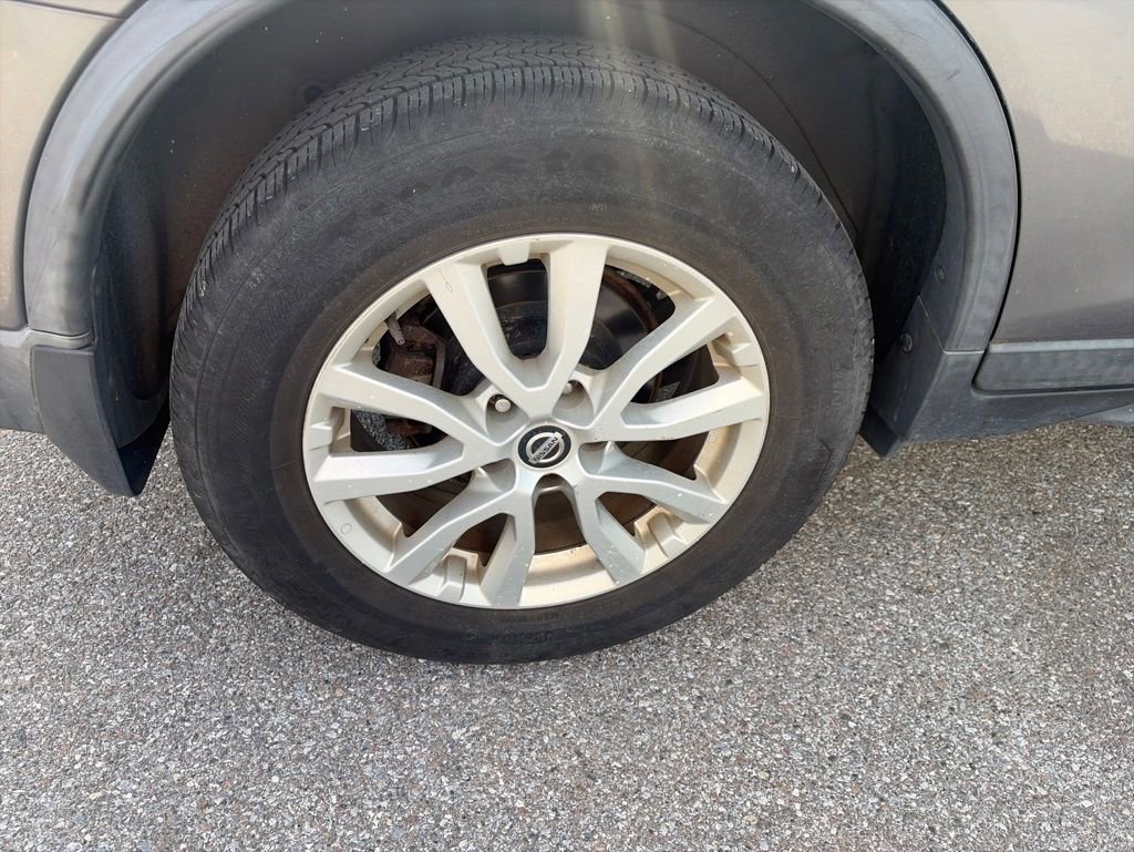 Used 2018 Nissan Rogue SV AWD/4WD image 8