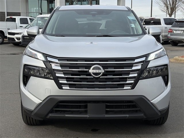 Used 2024 Nissan Rogue SV image 15