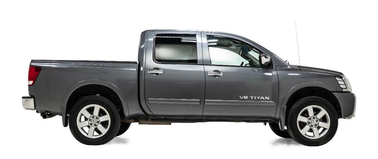 Used 2008 Nissan Titan LE AWD/4WD image 5