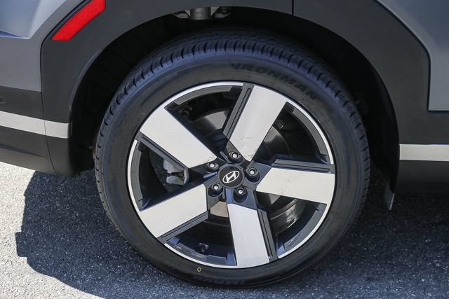 Certified 2024 Hyundai Santa Fe Limited FWD image 14