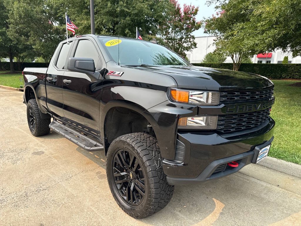 Used 2020 Chevrolet Silverado 1500 Custom Trail Boss w/ Custom Convenience Package AWD/4WD image 1